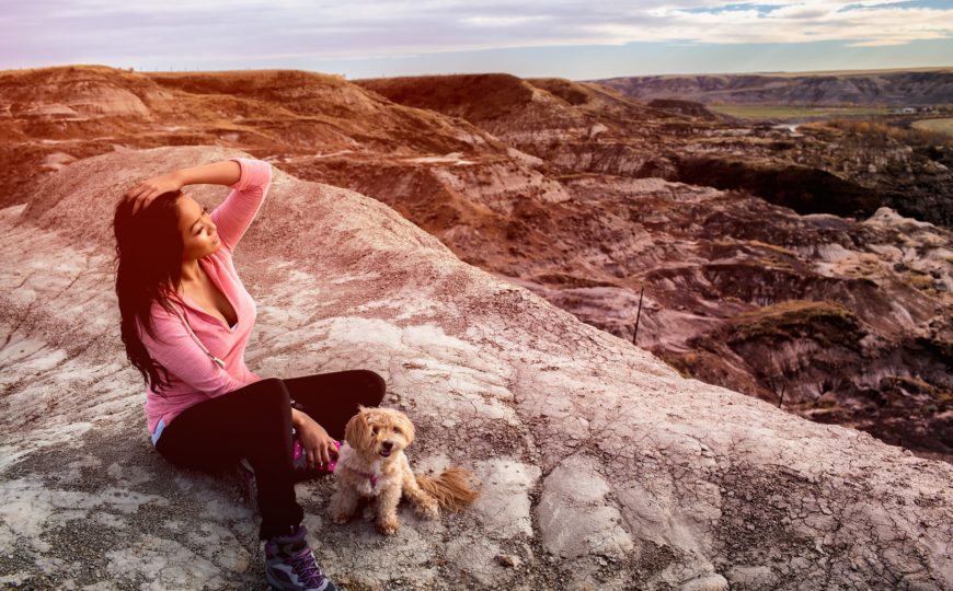 Alberta Hike: Horseshoe Canyon in Drumheller, Canada's Best Badlands Alberta Hike: Horseshoe Canyon in Drumheller, Canada’s Best Badlands